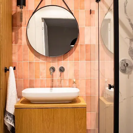 Urban Space 86 - Free Parking * Vratislav