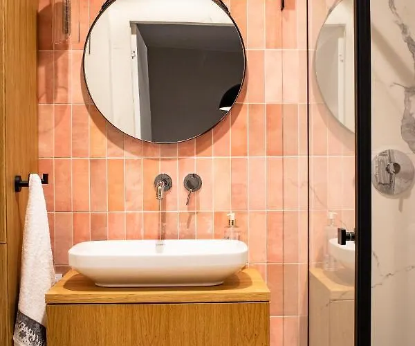 Urban Space 86 - Free Parking * Wroclaw